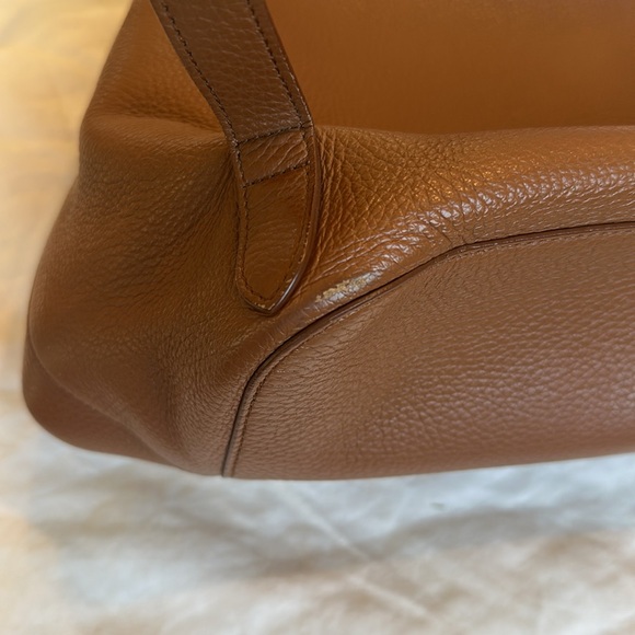 Cuyana Leather Backpack Brown/Caramel - Picture 13 of 16